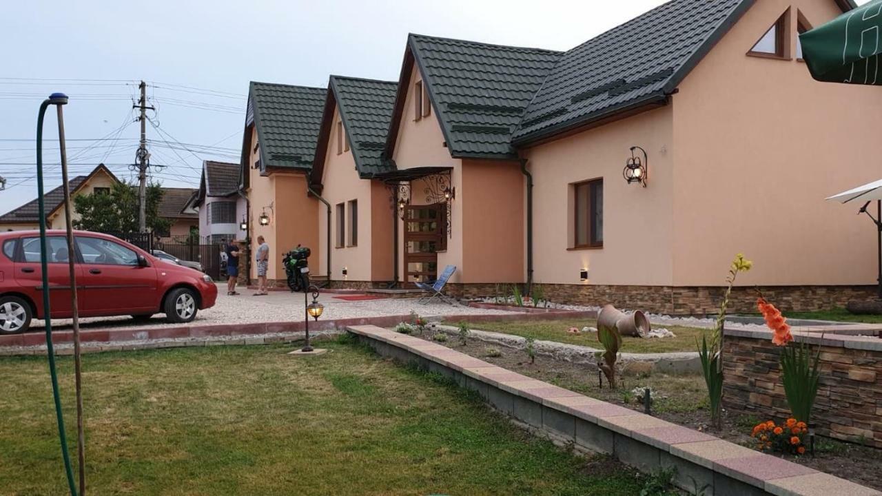 Pensiunea Brazi Turda Buitenkant foto