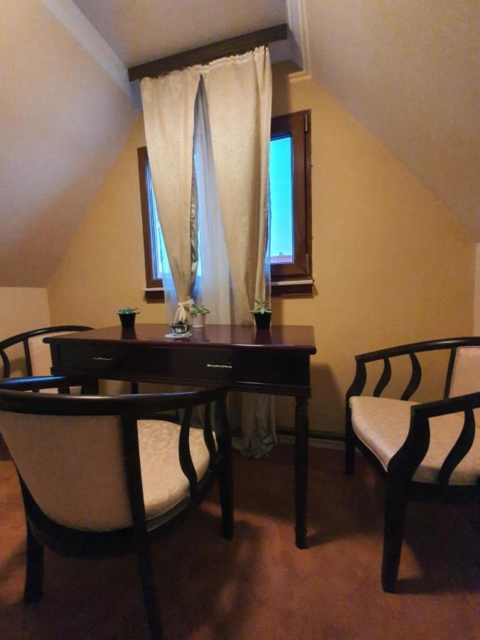 Pensiunea Brazi Turda Buitenkant foto